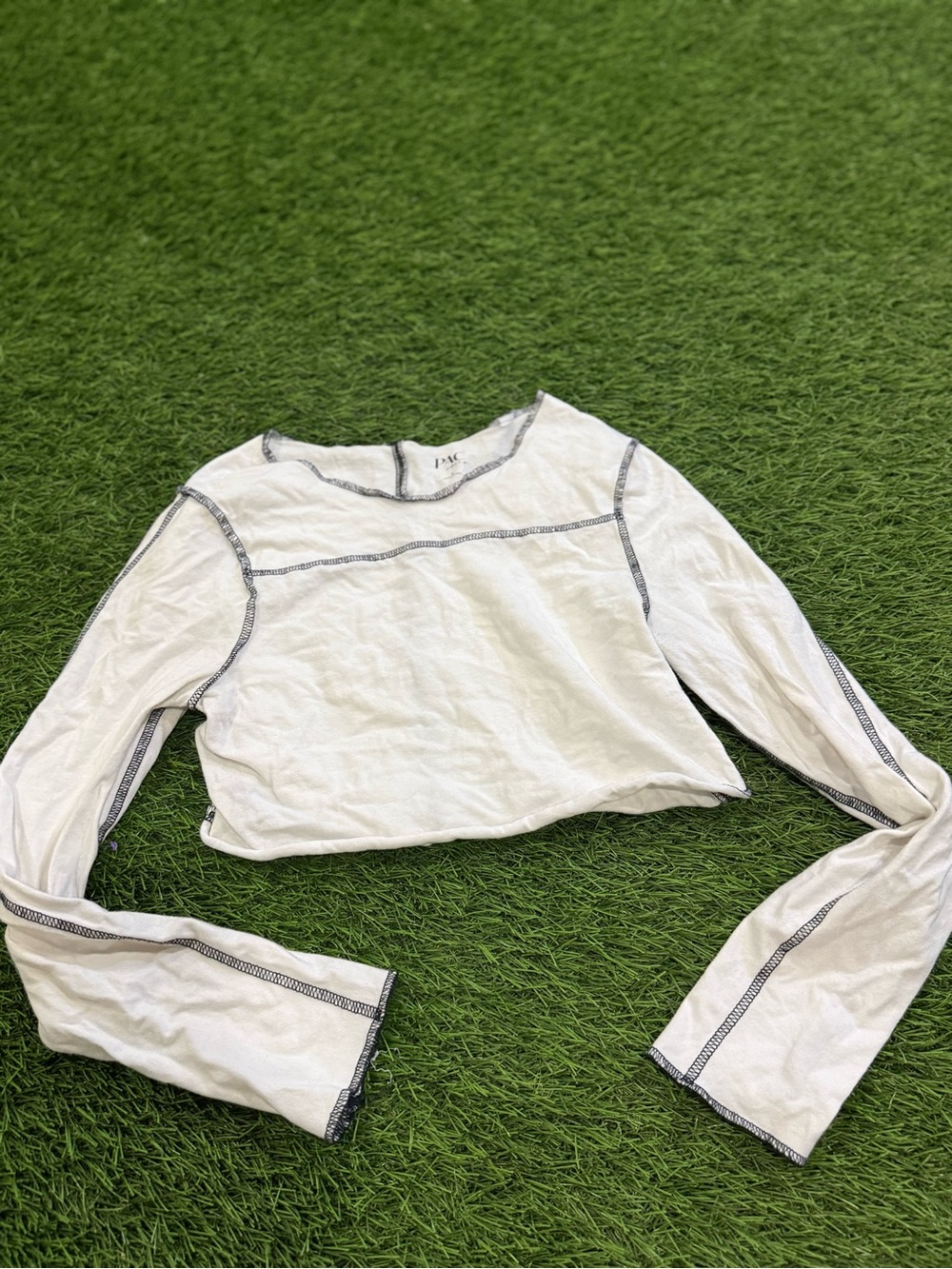 PAC cares Long Sleeve Crop Top